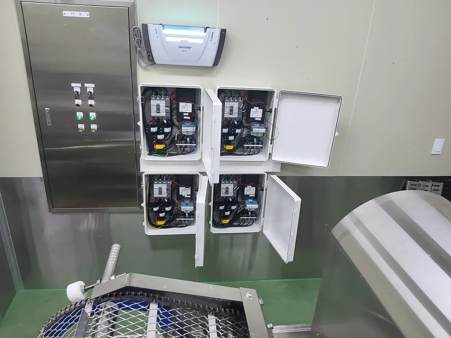 Measurement box with AI-ELEX installed