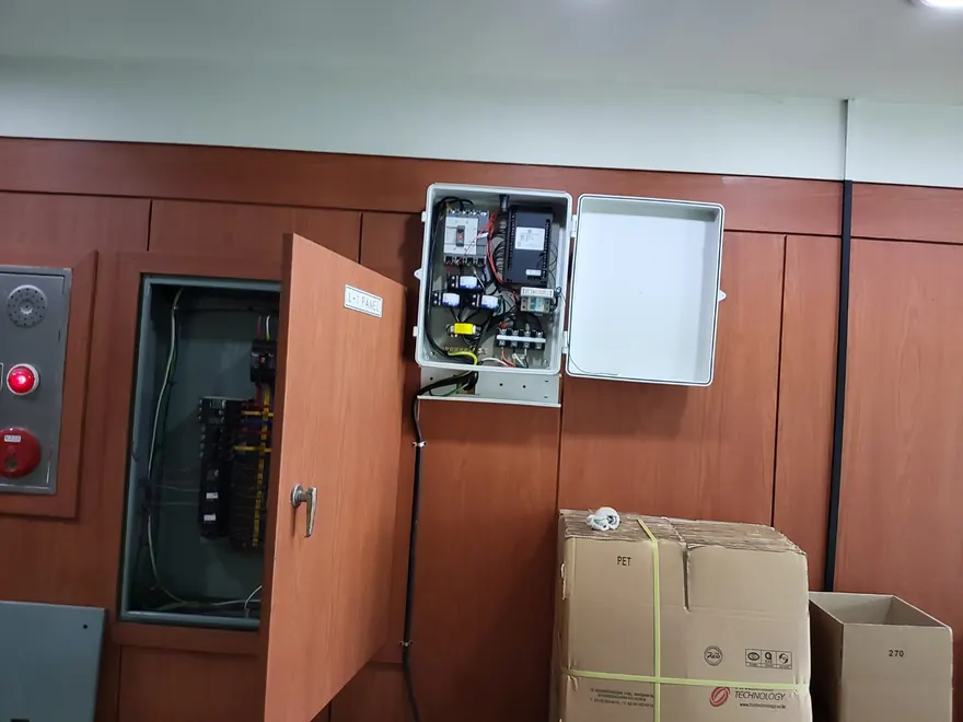 Measurement box with AI-ELEX installed